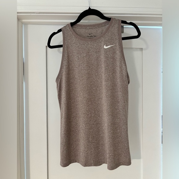Nike Women's Dri-Fit Tank NWOT - Picture 1 of 6